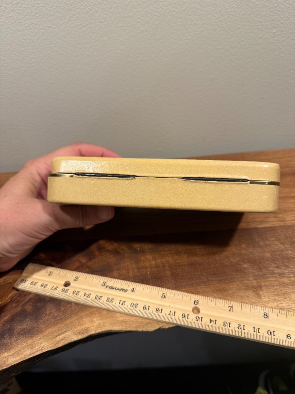 Vintage Mele Ivory Colored Jewelry Box Gold Filagree Trim See Photos For Flaws - Picture 10 of 10